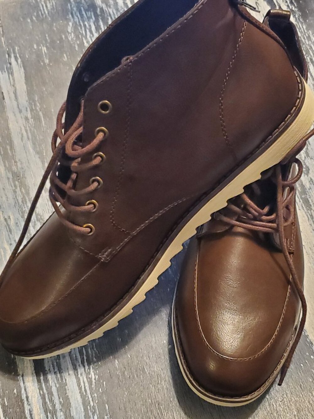 Frye and CO. Men's Titus Chukka Boots Brown Lace Up Faux Leather
